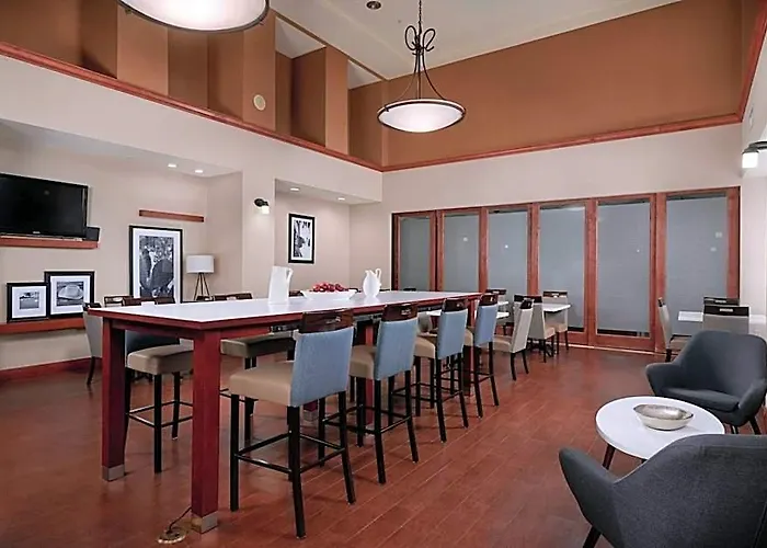 Hotel Hampton & Phoenix-surprise 3*